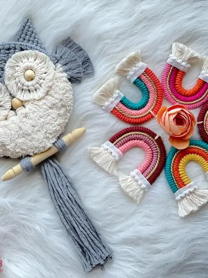 A gift set ready to go, featuring one of my grey macrame owls and a selection of colorful mini rainbow charms. These make wonderful party favors or small gifts.
