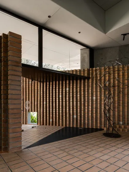 'The Earth' project was also honored with a Kohler Bold Design Award for Environmentally Conscious Architecture. The design captivates with its innovative use of locally sourced materials and ancient construction techniques.