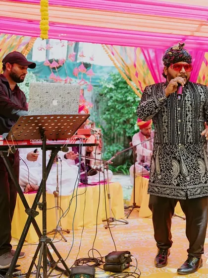 Live music and entertainment are key to setting the vibe at any pre-wedding function.