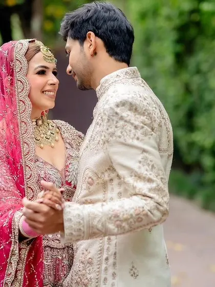 A beautiful candid shot of influencer Richa Mehta and her husband on their wedding day.