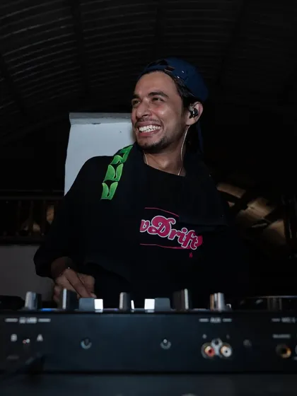 All smiles behind the decks. Connecting with the music and the people is the best part of my job. The energy at the Red Bull DYS India Finals was just unforgettable.