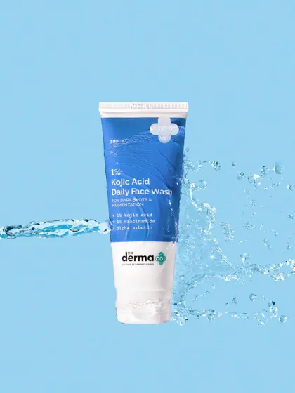 Capturing the perfect splash is a mix of art and science. For this shot, we froze the action as water elegantly wraps around the face wash tube, creating a dynamic and refreshing image that screams hydration.