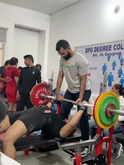 A variety of bench press lifts from training and competition. These clips demonstrate different techniques we employ, from paused reps to focusing on leg drive, to build a bigger, more reliable bench.