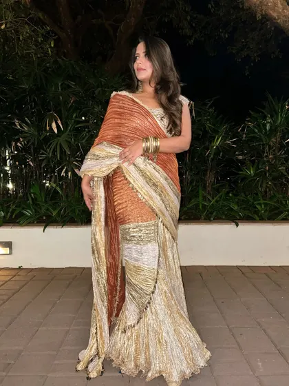 The full look of my metallic saree. It’s a great alternative to a traditional saree when you want something modern and easy to manage.