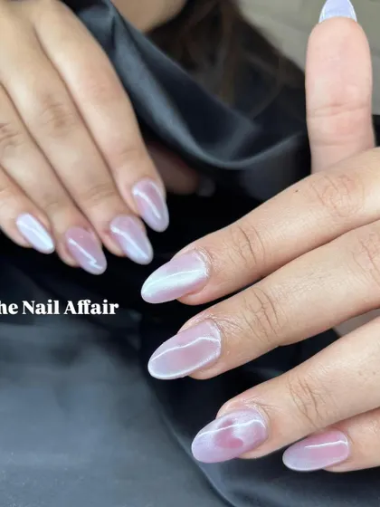This angle shows how the light catches the magnetic particles in the cat eye polish, creating a beautiful, glowing effect.