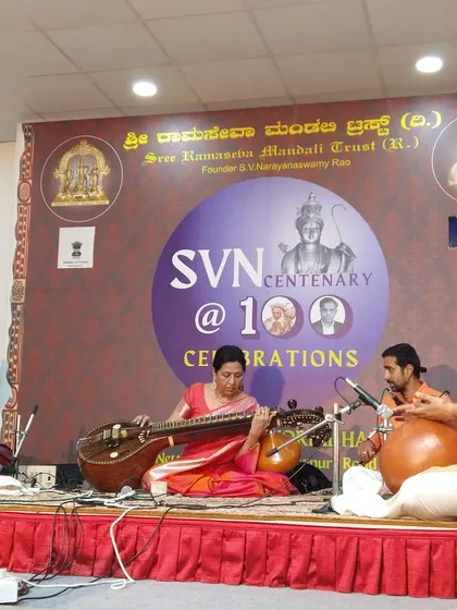 A video clip from my morning concert for the Sri Rama Seva Mandali trust. I love the clarity and energy of morning recitals.