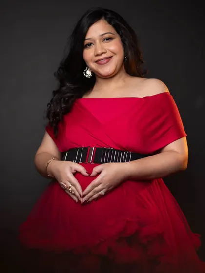 A collection of my work from various maternity photoshoots, showcasing different styles, locations, and outfits, from flowing gowns to chic casual wear.