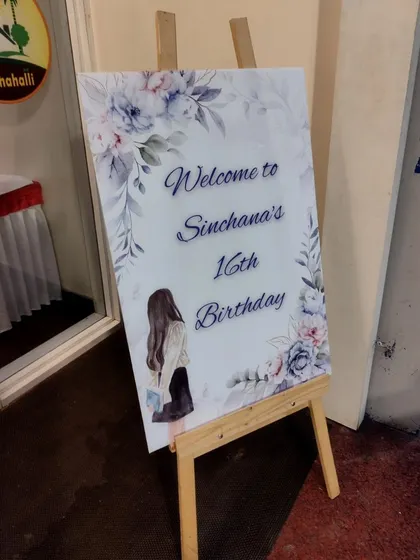 Another copy of the elegant welcome sign for the 16th birthday.