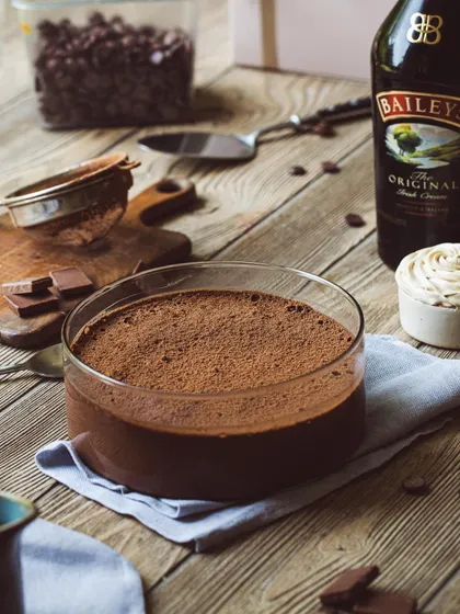 Our all-time favourite chocolate mousse just got a little boozy. We infuse our rich and decadent dark chocolate mousse with Baileys Irish Cream for a sophisticated and indulgent treat.