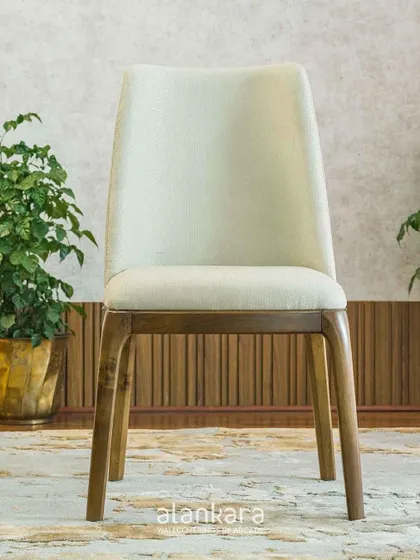 Further views of our diverse dining tables and chairs, including different styles, materials, and close-ups that emphasize the quality of our work.