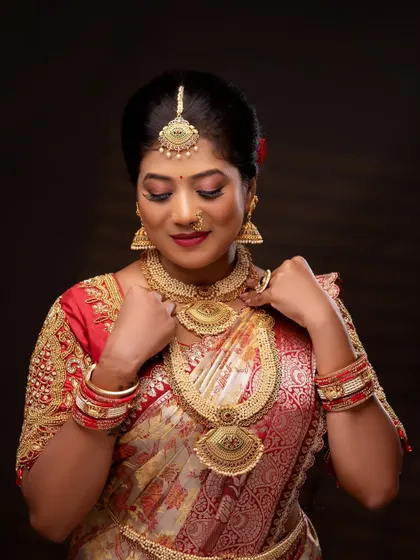 This bride is wearing a stunning antique double-layered haram. I offer such unique and grand pieces for rent to make your wedding day unforgettable.