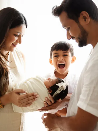 Welcoming a new baby is a joy for the whole family. The pure excitement of a big brother meeting his little sister for the first time is one of my favorite stories to tell.