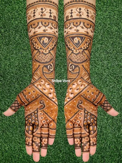 The same Warli-inspired bridal design on a green background.