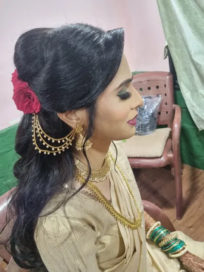 A collection of different party and sider makeup and hair looks. I can create anything from a simple, elegant style to a full glam look for any occasion.