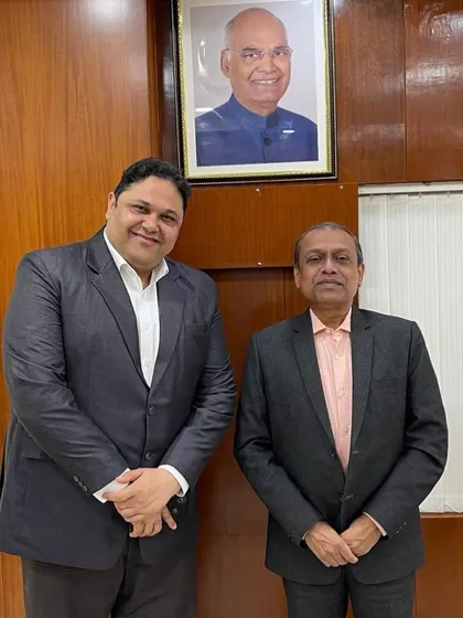 I had the pleasure of meeting with the Managing Director of LIC of India to discuss key issues within the insurance sector. Such dialogues are crucial for understanding the industry landscape and help in mediating insurance claim disputes more effectively for my clients.