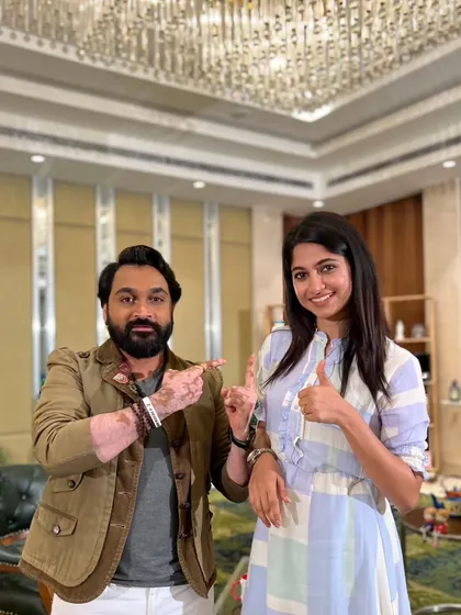 With actress Kushee Ravi on the set of "Masti Masala". I created a soft, pretty look that complemented her natural style.