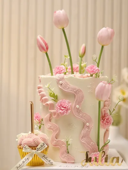 This view shows the full composition, including a matching cupcake, demonstrating how to create a cohesive dessert set.
