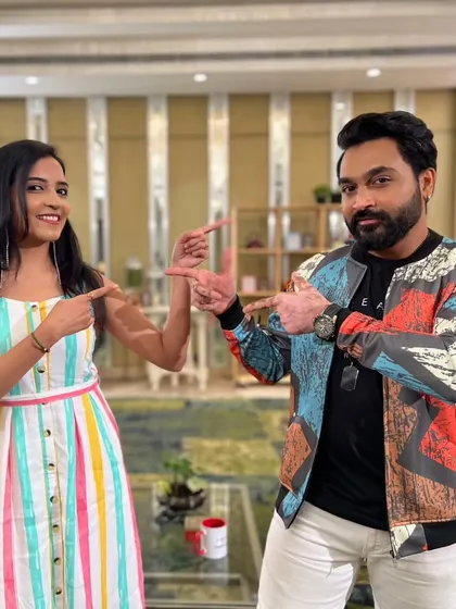 With multilingual playback singer Sangeetha Rajeev on set. Her vibrant personality called for a fun and fresh makeup look.