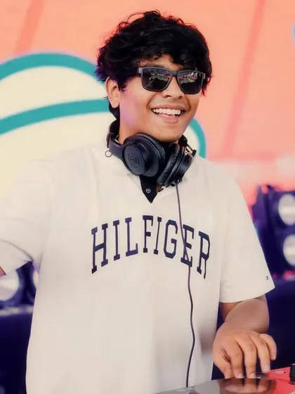 A happy, smiling shot from my Zomaland set. This is me in my element, doing what I love.