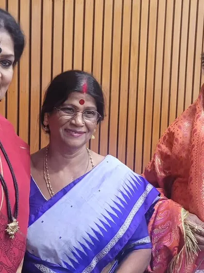 A photo with Guru Durga Charan Ranbir and his wife. These interactions with masters from other dance forms are always enriching.