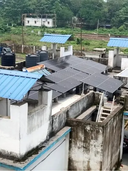 We successfully commissioned this 2 MW rooftop solar system for a government facility in Bokaro, Jharkhand. This project highlights our ability to deliver reliable, high-efficiency solar infrastructure for institutional and public sector clients, ensuring uninterrupted power.