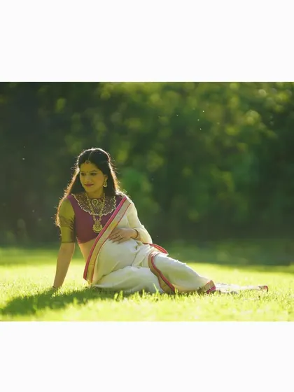 Another stunning shot from the traditional maternity shoot, capturing the beauty of motherhood.