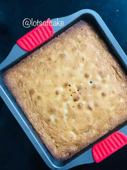 When a brownie gets a makeover, it becomes a blondie. This one is made with white chocolate, mascarpone cheese, and tangy cranberries for a chewy, flavourful treat.