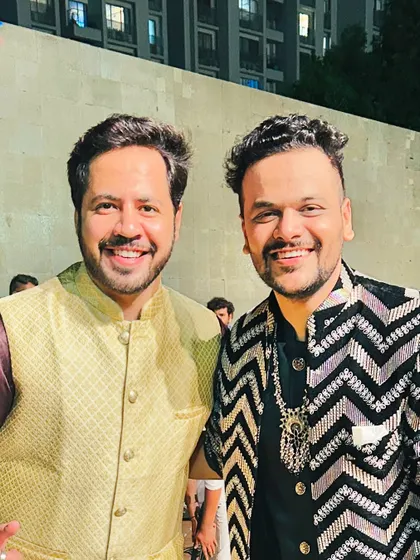 A quick photo with the super talented singer Raag Mehta after he set the stage on fire at Udgamna Garba. Collaborating with great artists is one of the best parts of my job.