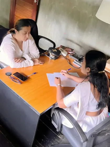 An Ayurvedic consultation during our Sri Lanka retreat. Part of the journey involves receiving personalized guidance from local wellness experts to understand your body and its needs on a deeper level.