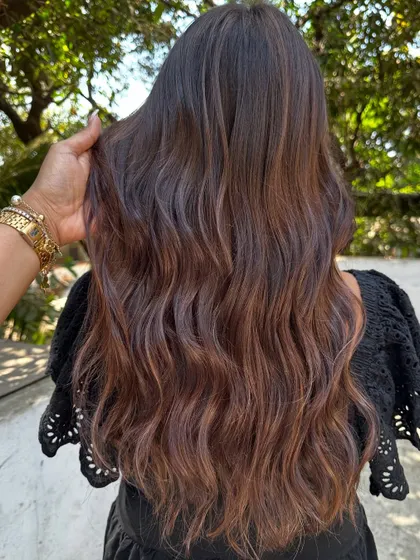 A close-up of the beautiful color and waves.
