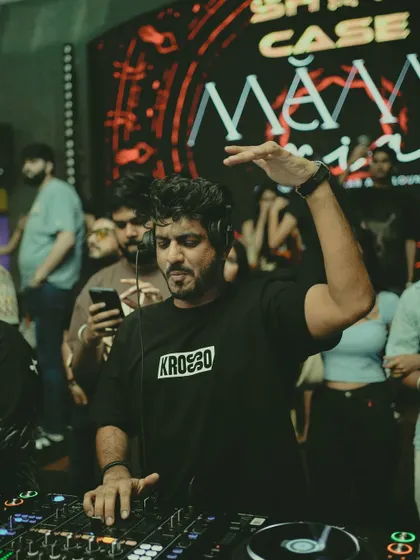 Feeling the rhythm at Mamamia Indore. A moment of focus as I cue up the next track for a packed house.