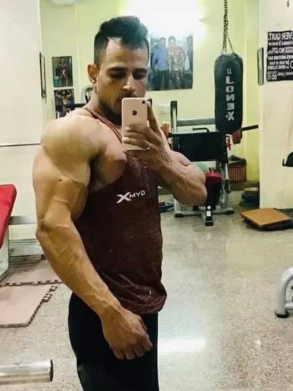Strong mind. Strong body. Strong life. A selfie from the gym, living the lifestyle I teach.