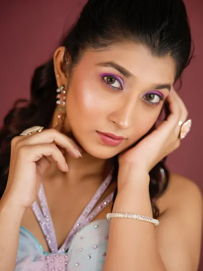 A final close-up of the beautiful makeup.