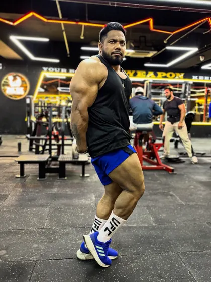A side leg pose. I have the power to endure and to destroy.