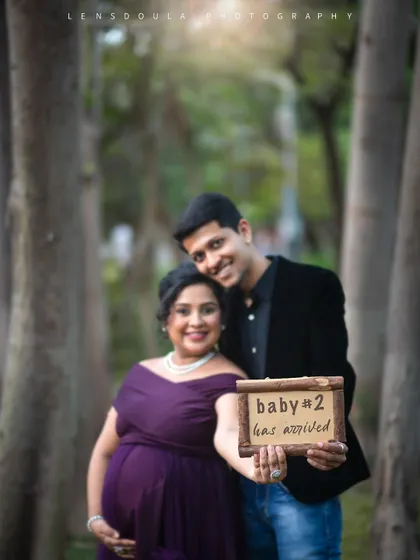 Announcing baby number two. Including a sign is a lovely way to involve the whole family in the happy news.