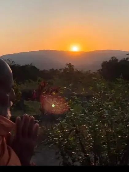 Each day of our intensive courses begins with prayer and meditation at sunrise. This disciplined practice of sadhana is essential for cultivating the inner stillness and spiritual focus required to absorb the profound teachings of traditional Hatha Yoga.