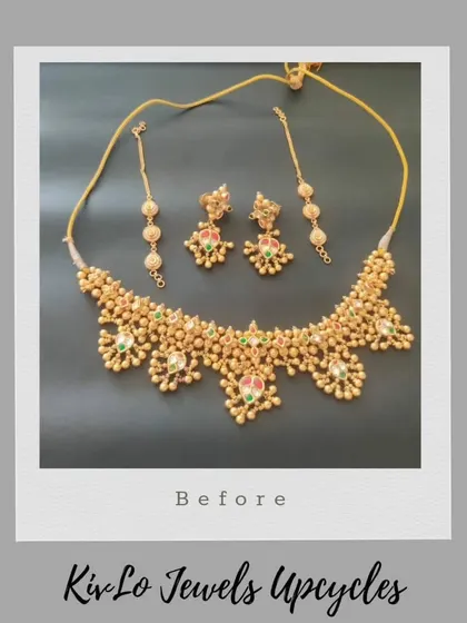 A clear 'before' image of the necklace set that was transformed. This simple kundan piece served as the foundation for a much grander design.