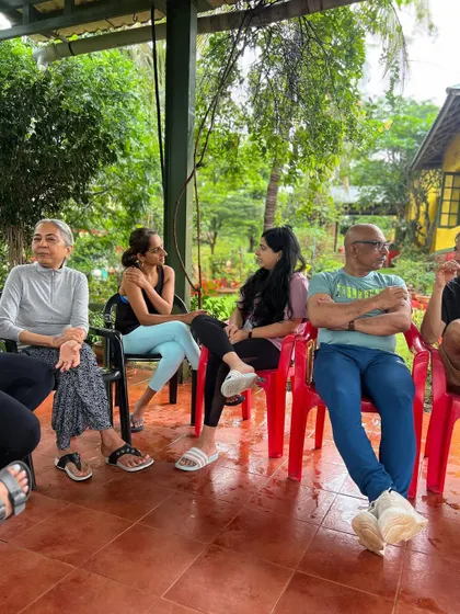 More moments from our one-day retreats. We believe in the power of conversation, shared laughter, and simply being together in a peaceful, natural setting.