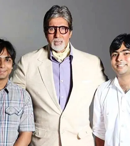 A truly memorable moment meeting the legendary Shri Amitabh Bachchan ji. It was an honour to discuss the sitar and Indian classical music with him.