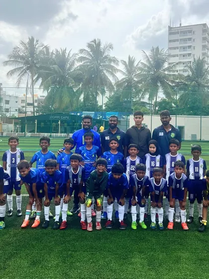 A thrilling 6-5 victory for our U-9 team against Kickstart FA, with Ronald scoring a double hat-trick. This match highlights the exciting, high-scoring nature of youth football.