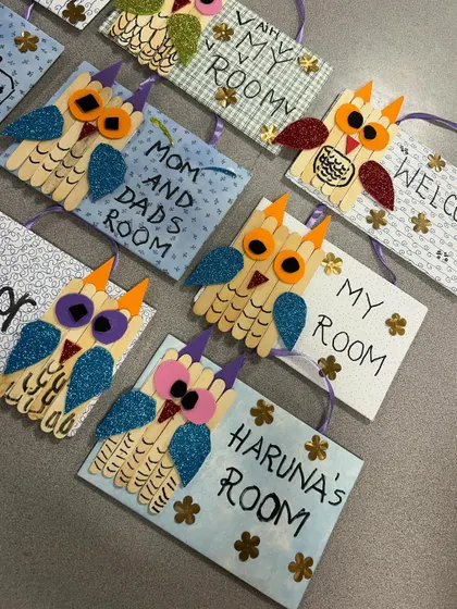A final look at the cute owl nameplates. A perfect example of a fun and simple recycled craft.