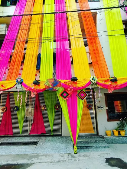 The full effect of the neon-themed house decoration, showing how the bright colours create a joyful and energetic vibe.