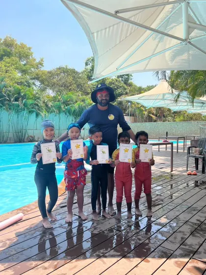 These young swimmers have just earned their Starfish certificates, marking the successful completion of our beginner level 1 class.