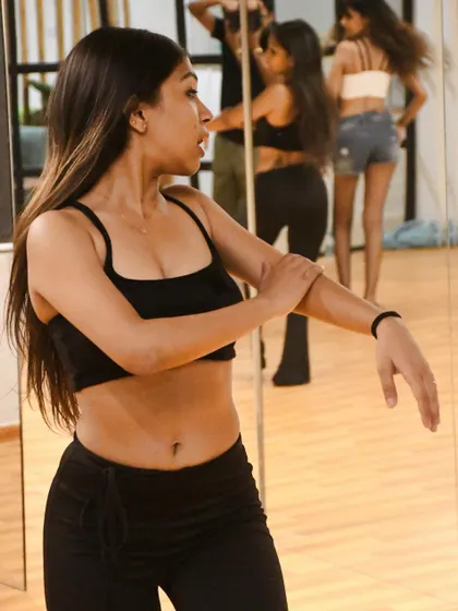 More snapshots of the incredible energy and happy faces from my workshops and classes. Every picture tells a story of community, learning, and the shared love of dance.
