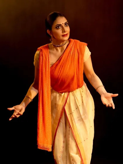 This image portrays the character of Chokhamela from *VitthāMāi*, an underdog for whom the mother-god had a special soft corner. My choreography explores these varied relationships to show the many facets of maternal love.