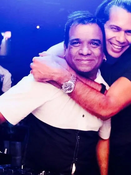 A throwback to a great night with my best buddy Rohit Barker. We always have a blast together.