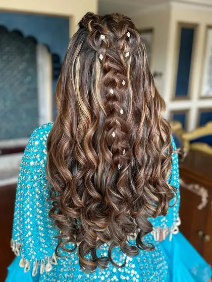 Another view of the beautiful braided half-up style.