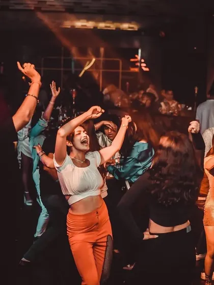 The energy of the crowd is contagious. At Error Brew & Pub in Siliguri, the dance floor was on fire with people just letting loose and enjoying the music.