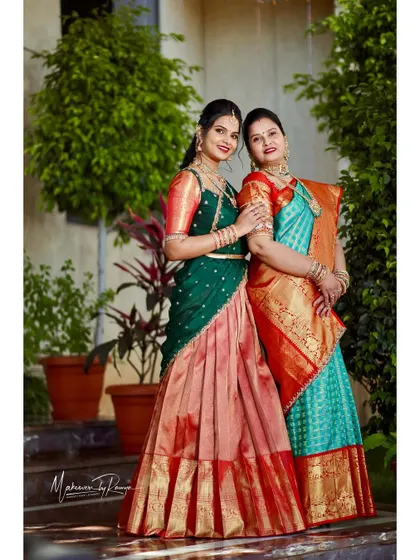 The mother-daughter duo looking stunning together.