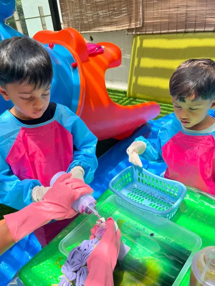 Each activity, from making Bhel Puri and toast to plucking methi leaves and exploring what floats, is a lesson in itself. These practical life and sensorial activities are central to the Montessori method, helping children develop fine motor skills, concentration, and a deep understanding of the world through their own actions.